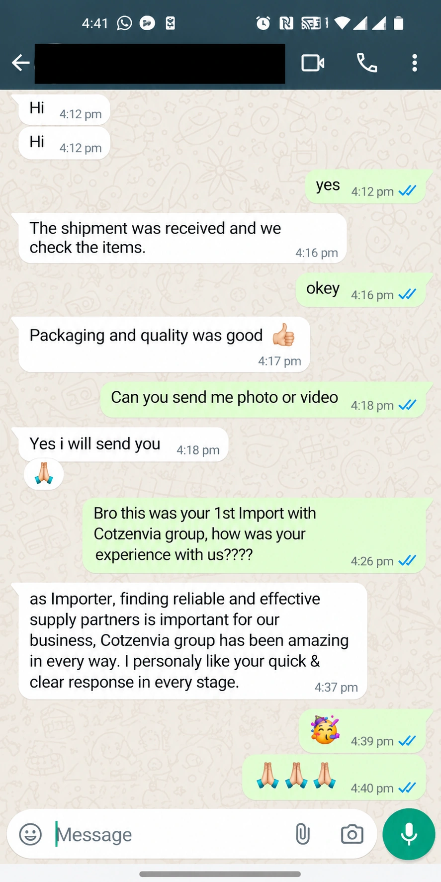 WhatsApp conversation about a bedsheet shipment, packaging, and quality